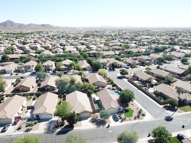 4875 E BELLERIVE Drive, Chandler, AZ 85249