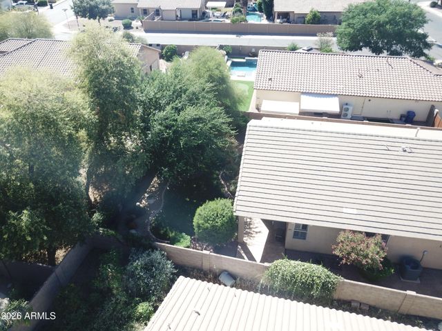 4875 E BELLERIVE Drive, Chandler, AZ 85249