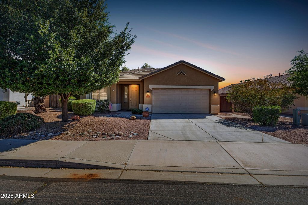 4875 E BELLERIVE Drive, Chandler, AZ 85249