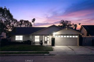17 Pinewood Avenue, Oak Park, CA 91377