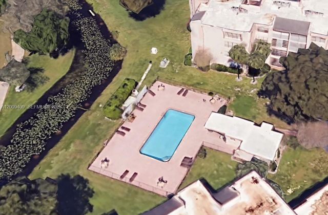 9471 Evergreen Place 401, Davie, FL 33324