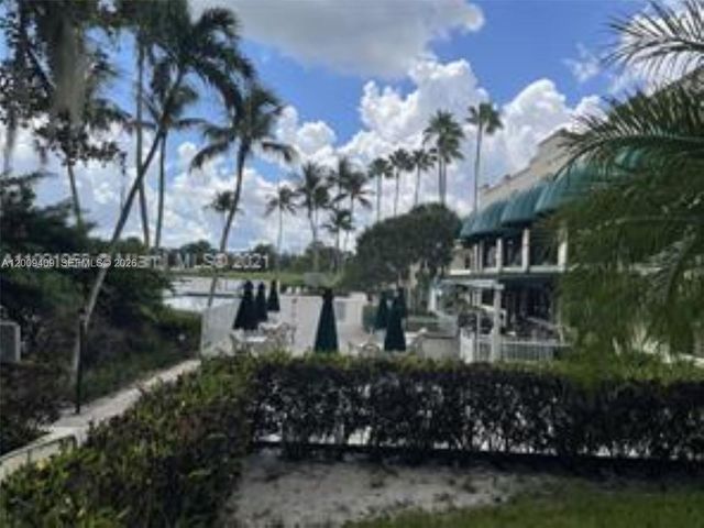 9471 Evergreen Place 401, Davie, FL 33324