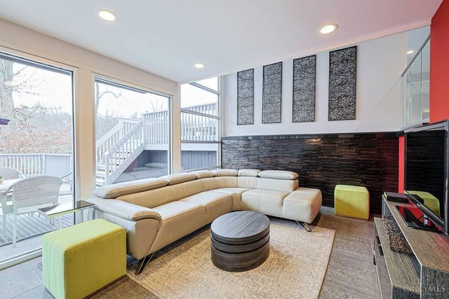 311 Ritchie Avenue, Wyoming, OH 45215