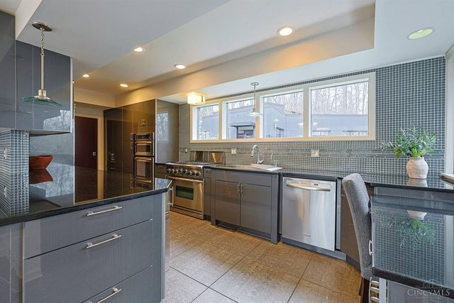 311 Ritchie Avenue, Wyoming, OH 45215