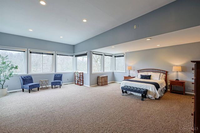 311 Ritchie Avenue, Wyoming, OH 45215