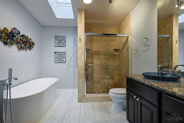 311 Ritchie Avenue, Wyoming, OH 45215