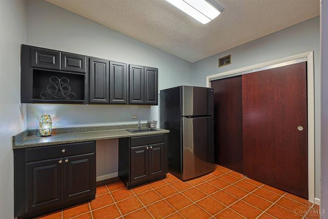 311 Ritchie Avenue, Wyoming, OH 45215