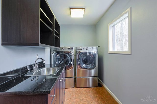 311 Ritchie Avenue, Wyoming, OH 45215