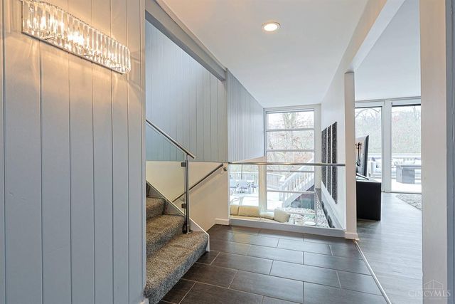 311 Ritchie Avenue, Wyoming, OH 45215