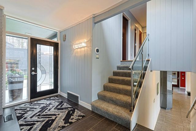 311 Ritchie Avenue, Wyoming, OH 45215