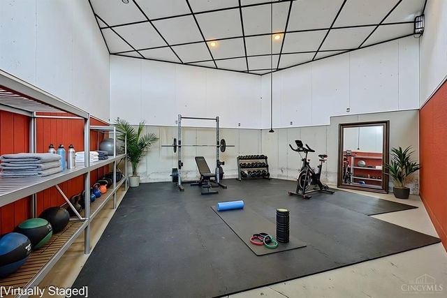 311 Ritchie Avenue, Wyoming, OH 45215