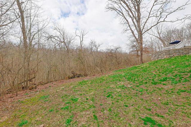 311 Ritchie Avenue, Wyoming, OH 45215