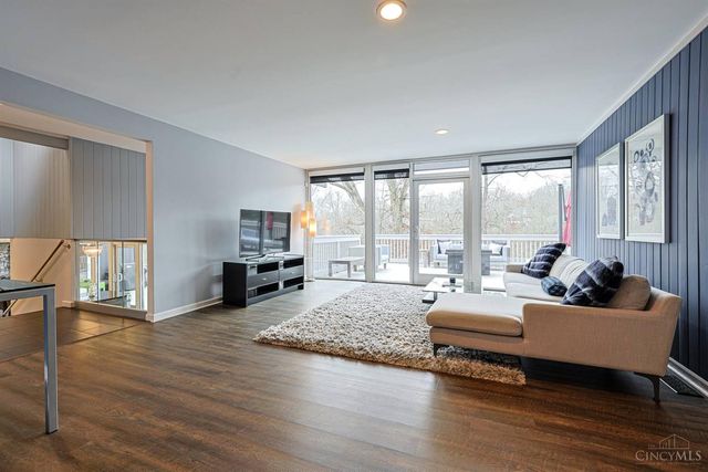 311 Ritchie Avenue, Wyoming, OH 45215