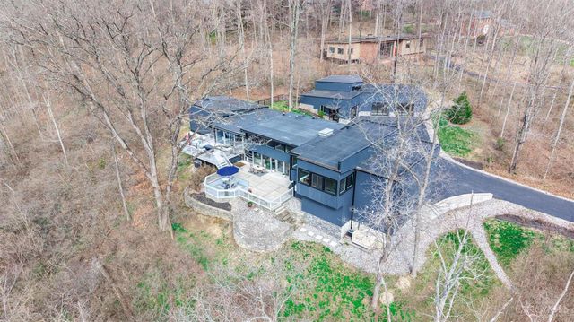 311 Ritchie Avenue, Wyoming, OH 45215