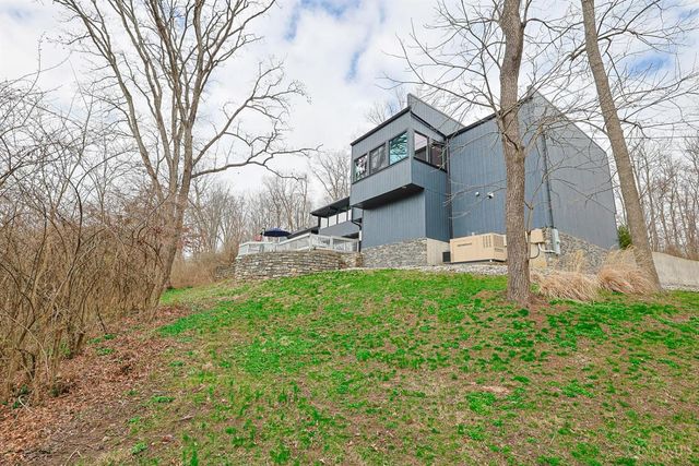 311 Ritchie Avenue, Wyoming, OH 45215