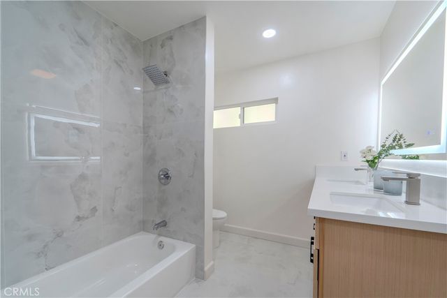 7001 Ethel Avenue, North Hollywood, CA 91605