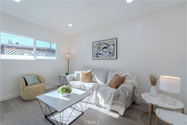 7001 Ethel Avenue, North Hollywood, CA 91605