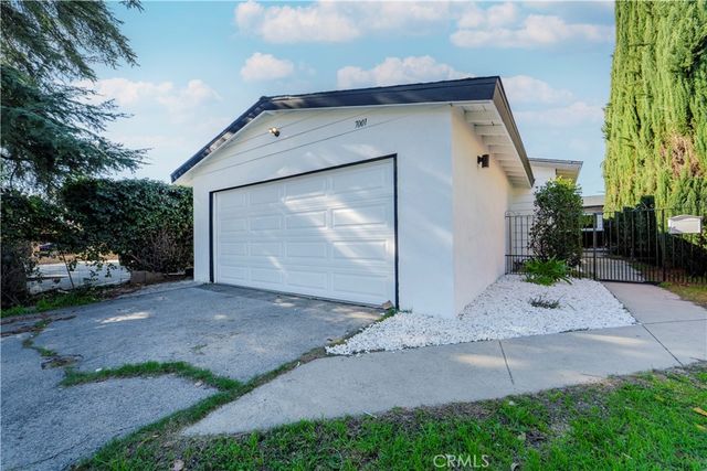 7001 Ethel Avenue, North Hollywood, CA 91605