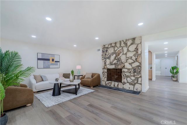 7001 Ethel Avenue, North Hollywood, CA 91605