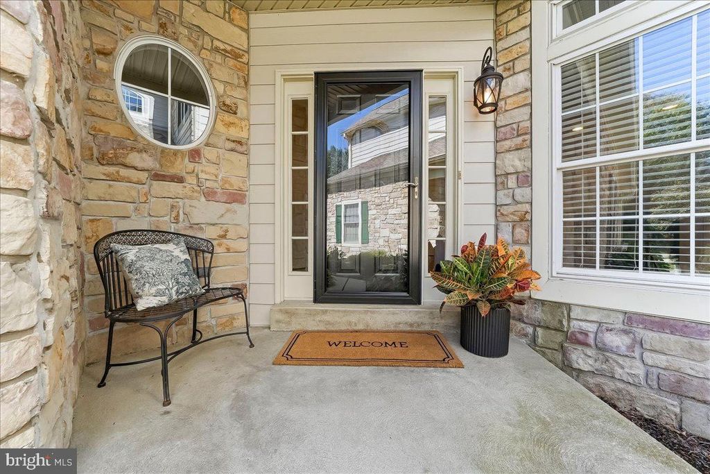 220 GREENBRIAR DR, WEST CHESTER, PA 19382 — photo 4