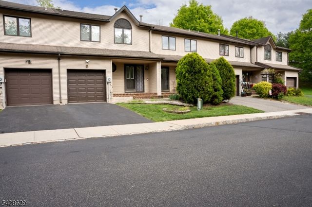 5 Elm Ter, Raritan Twp., NJ 08822