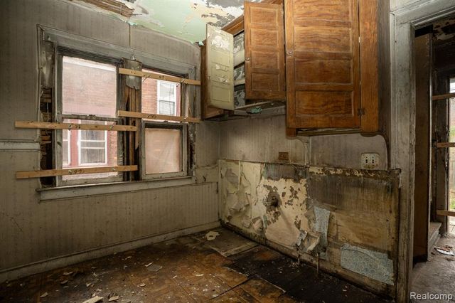 3318 Clairmount Street, Detroit, MI 48206