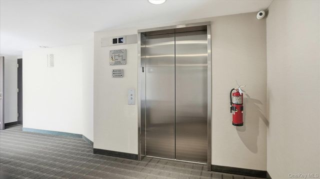 100 Cuttermill Road 4M, Great Neck, NY 11021