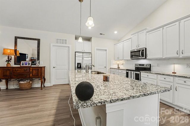 115 Tradesmen Trail, Troutman, NC 28166