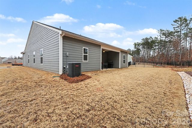 115 Tradesmen Trail, Troutman, NC 28166