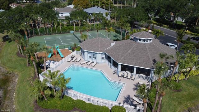 8860 Fawn Ridge DR, Fort Myers, FL 33912