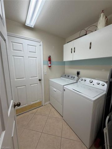 8860 Fawn Ridge DR, Fort Myers, FL 33912