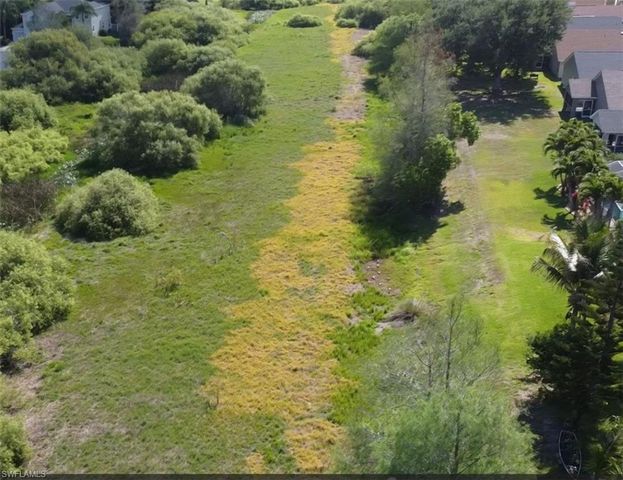 8860 Fawn Ridge DR, Fort Myers, FL 33912