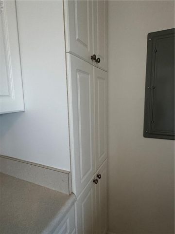 2037 Smallbrooke CT, Virginia Beach, VA 23454