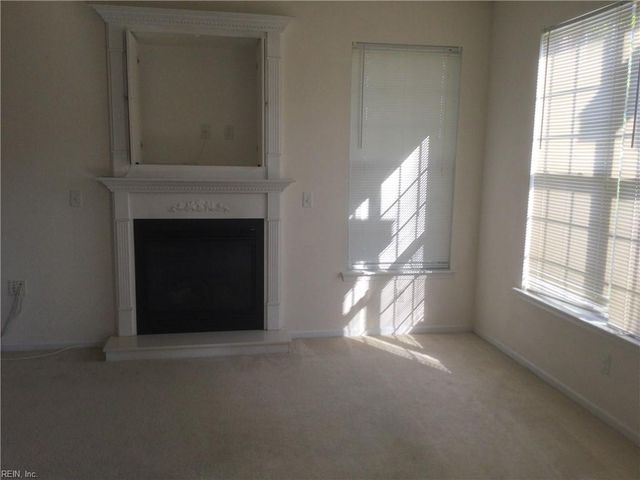 2037 Smallbrooke CT, Virginia Beach, VA 23454