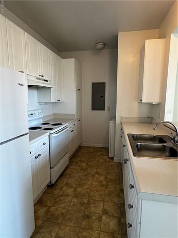 2037 Smallbrooke CT, Virginia Beach, VA 23454