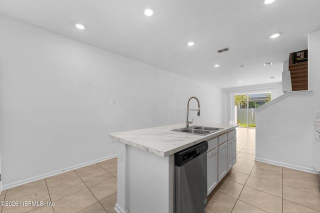 8337 ASTEROID Street, Jacksonville, FL 32256