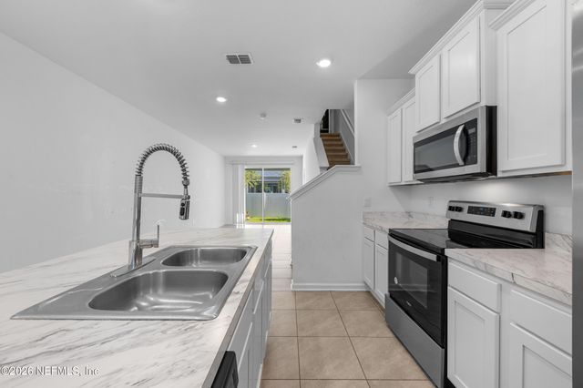8337 ASTEROID Street, Jacksonville, FL 32256