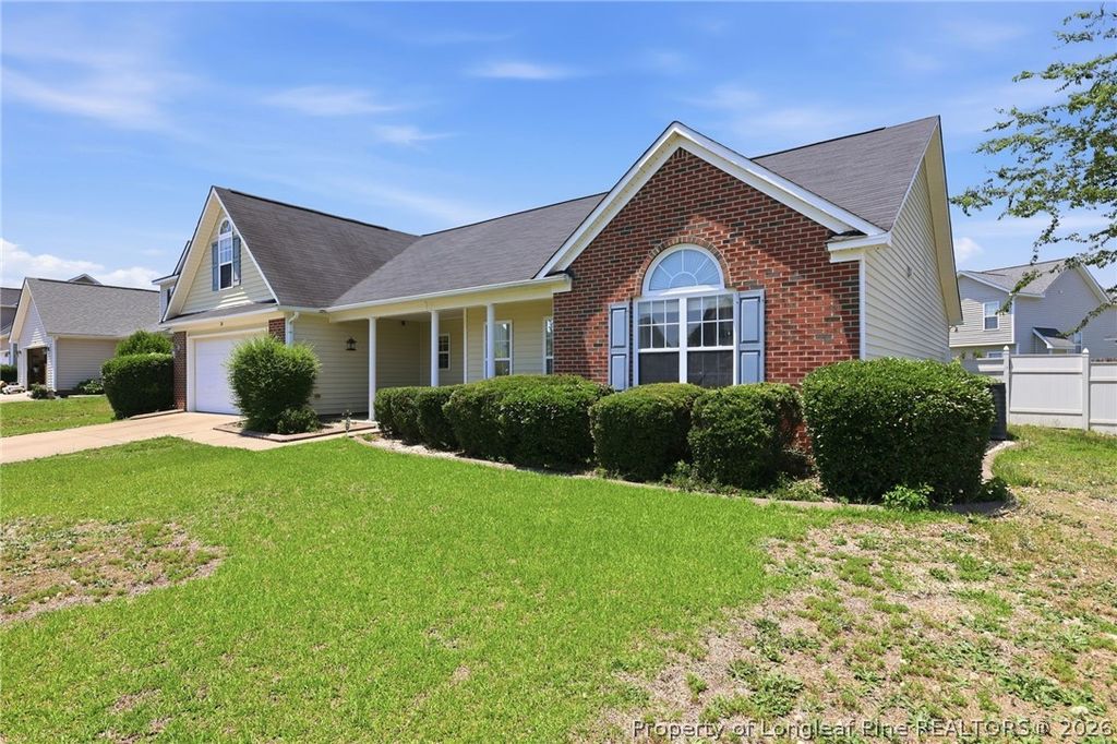 136 Bennington Drive, Raeford, NC 28376 — photo 2