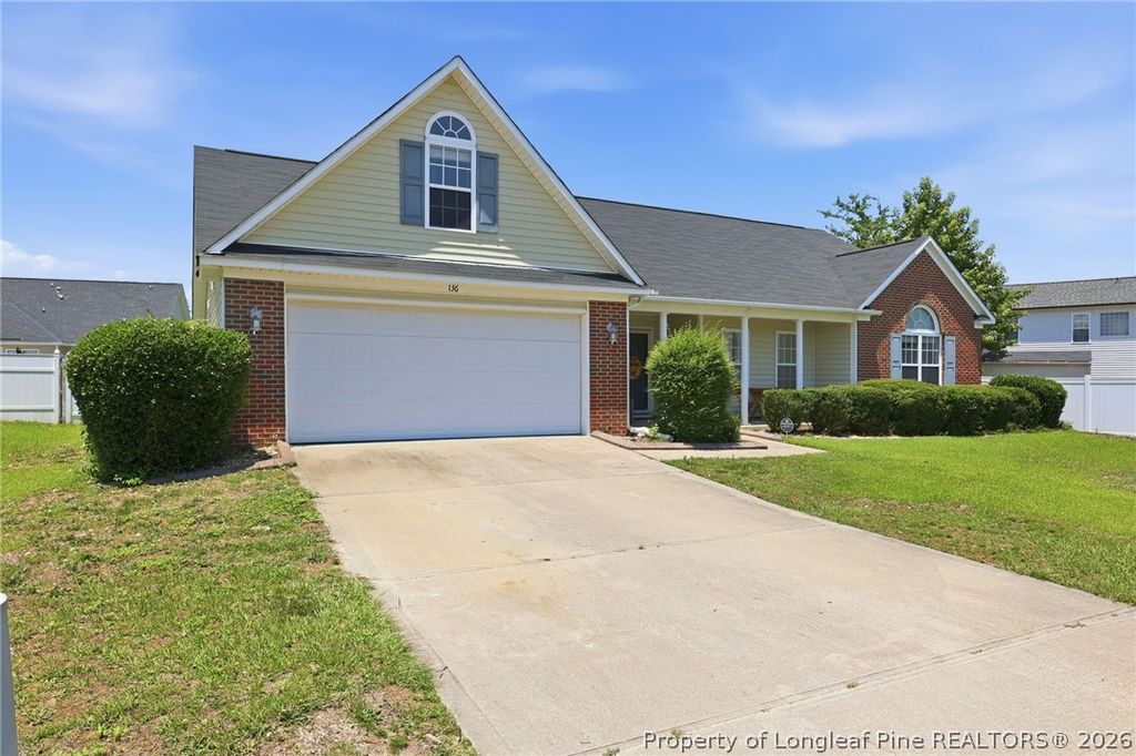 136 Bennington Drive, Raeford, NC 28376 — photo 3