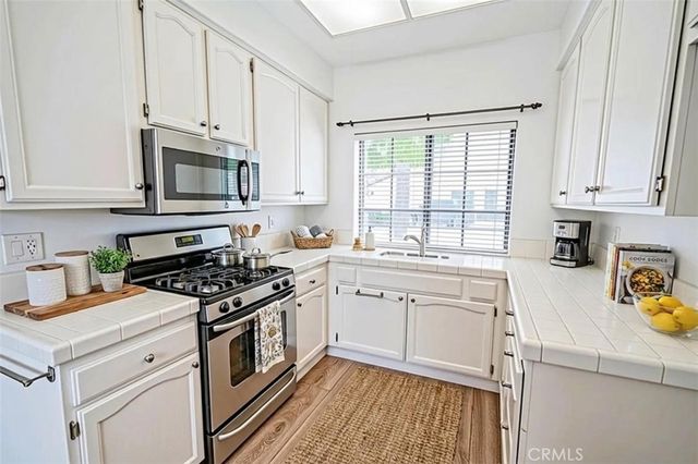 4797 Taranto, Oak Park, CA 91377