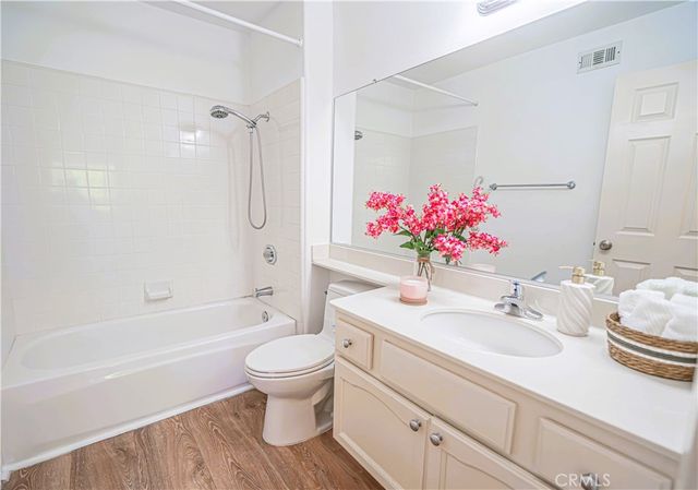 4797 Taranto, Oak Park, CA 91377