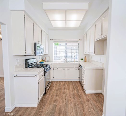 4797 Taranto, Oak Park, CA 91377