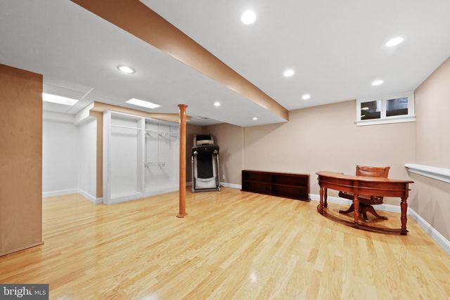 4 CASTLE CT, Bordentown, NJ 08620