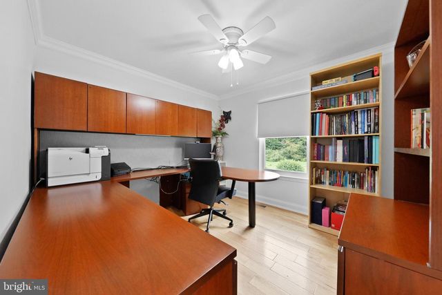 4 CASTLE CT, Bordentown, NJ 08620