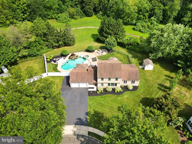 4 CASTLE CT, Bordentown, NJ 08620