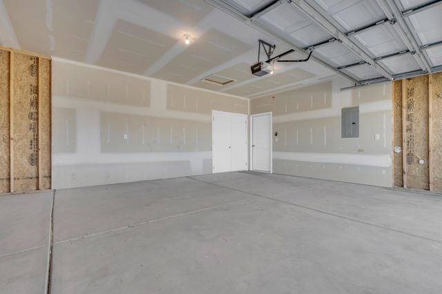 3139 E Highridge Ct, Park City, KS 67219