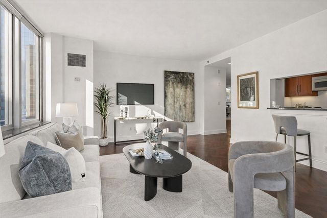 1 Charles St S 6-A, Boston, MA 02116