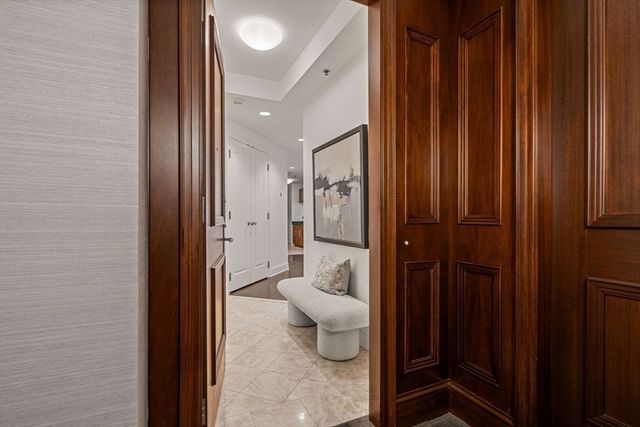 1 Charles St S 6-A, Boston, MA 02116