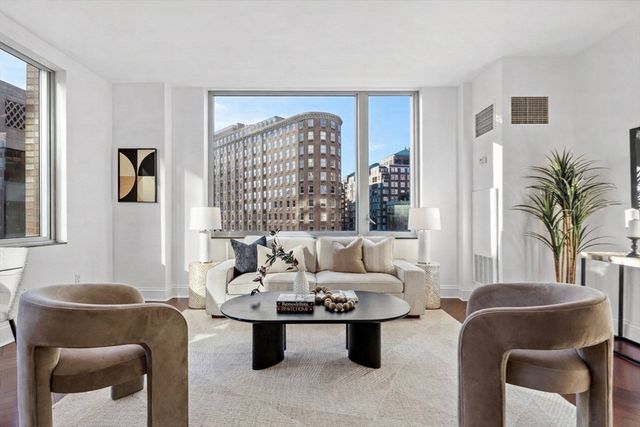 1 Charles St S 6-A, Boston, MA 02116