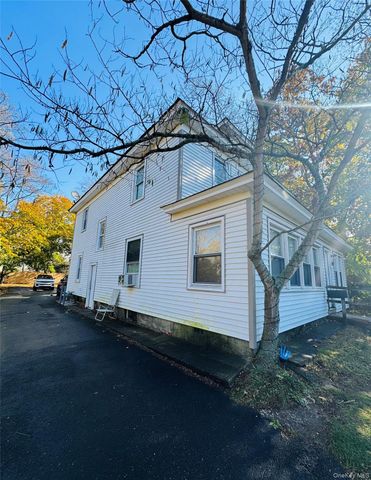 368 Sweezy Avenue, Riverhead, NY 11901